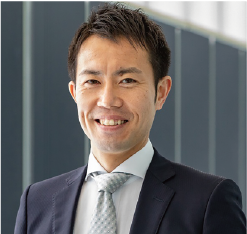 室岡 庸司氏